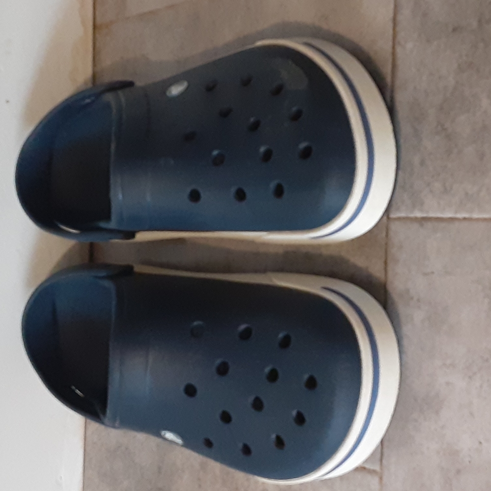 CROCS sandalia size 13 men ver foto tiene poco desgaste en el talon - Picture 4 of 5